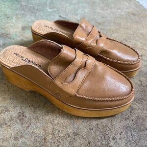 Kelsi Dagger Window Granola Clog Tan Leather Platform Penny Mules